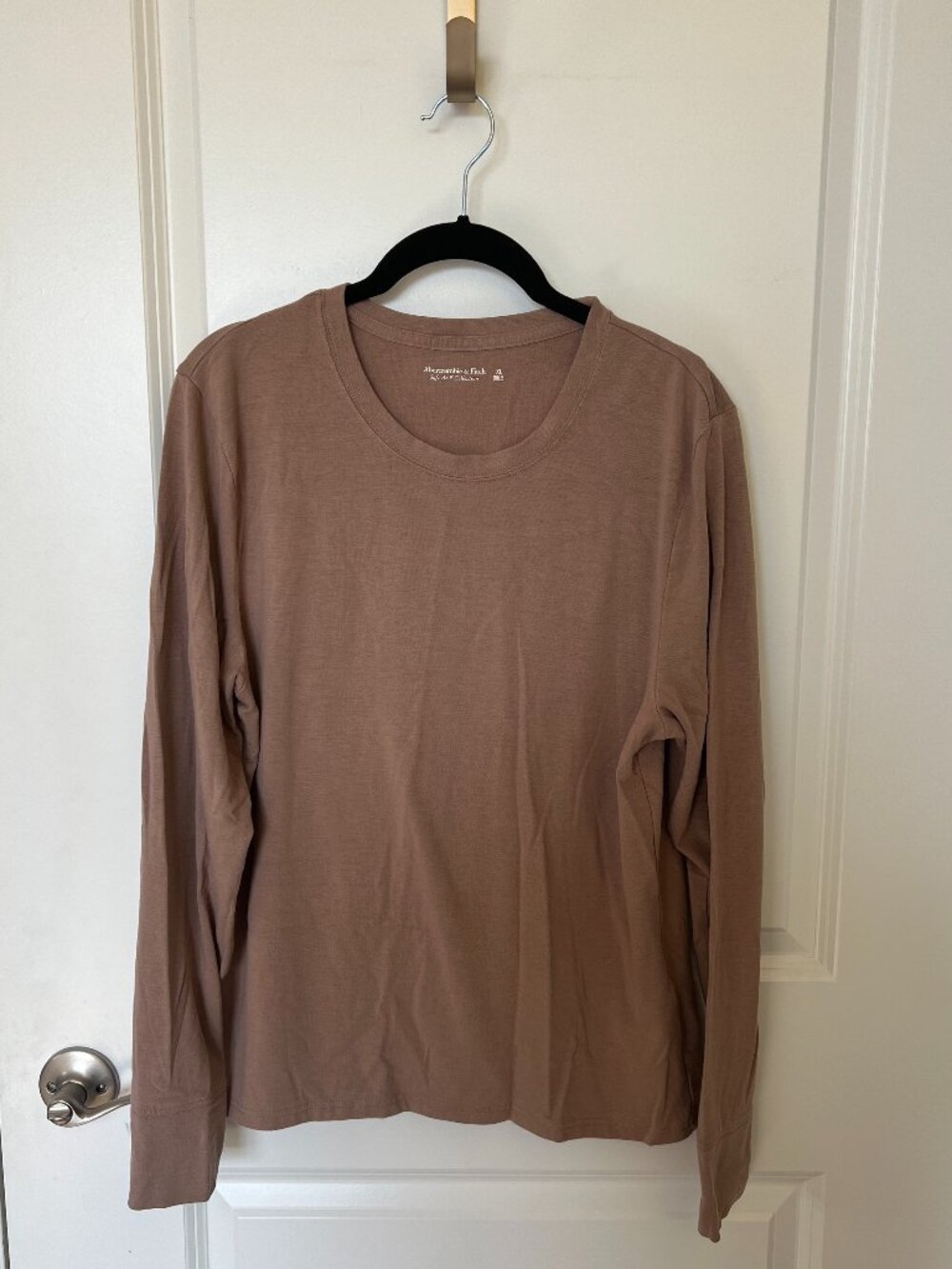 Women’s Abercrombie and Fitch Long Sleeve Soft Tee Shirt Size XL